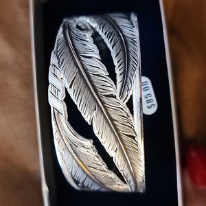 Montana Silversmiths Wind Dancer Band Braclet